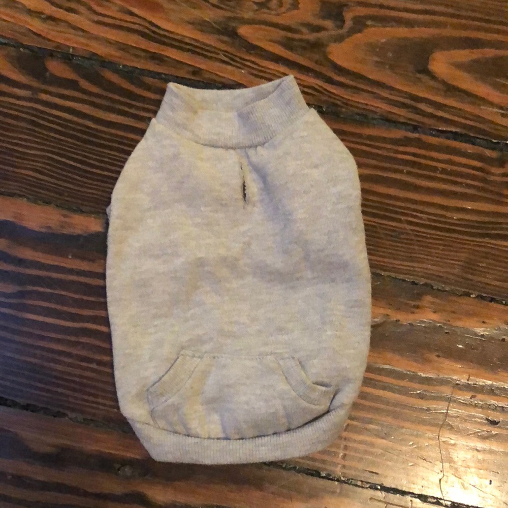 Grey XS dog sweatshirt with pouch pocket on the back